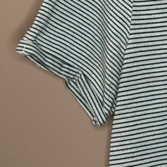 Maurices Striped V-Neck T-Shirt - Picture 3 of 5